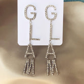 Neuartige BOSS Strass-Buchstabenohrringe XG2104